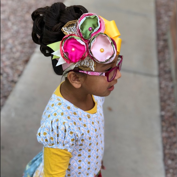 Custom girl silk flower bow - Picture 2 of 7